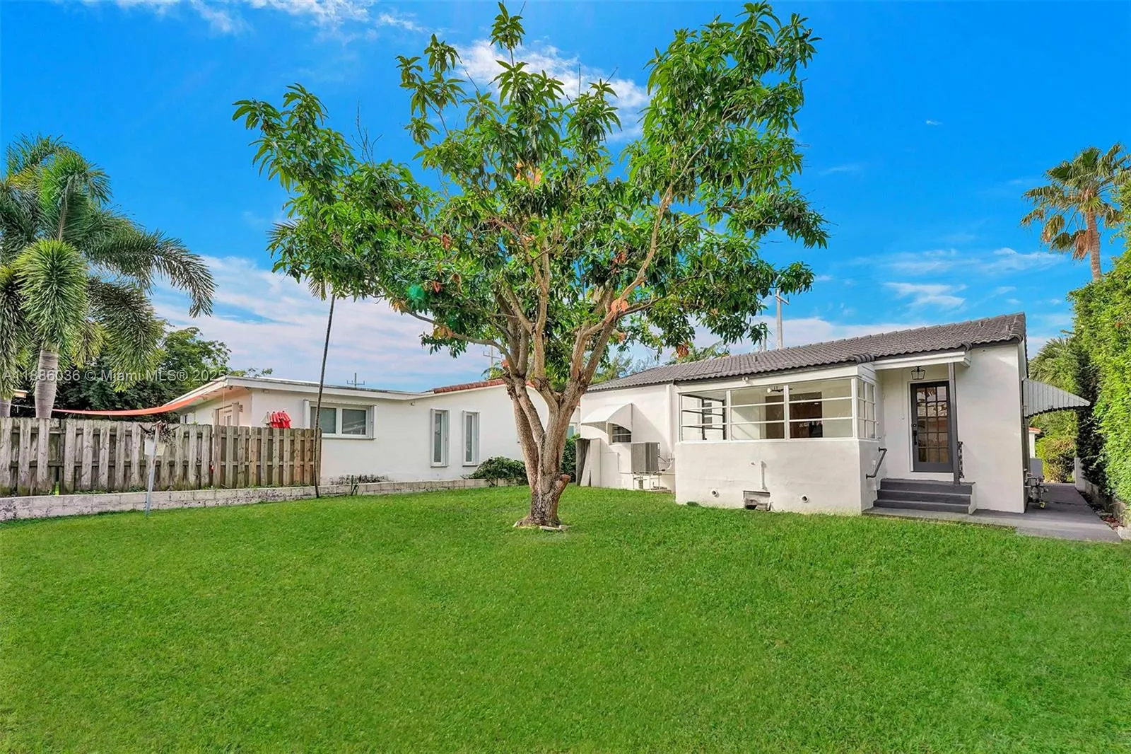 9173 Byron Ave