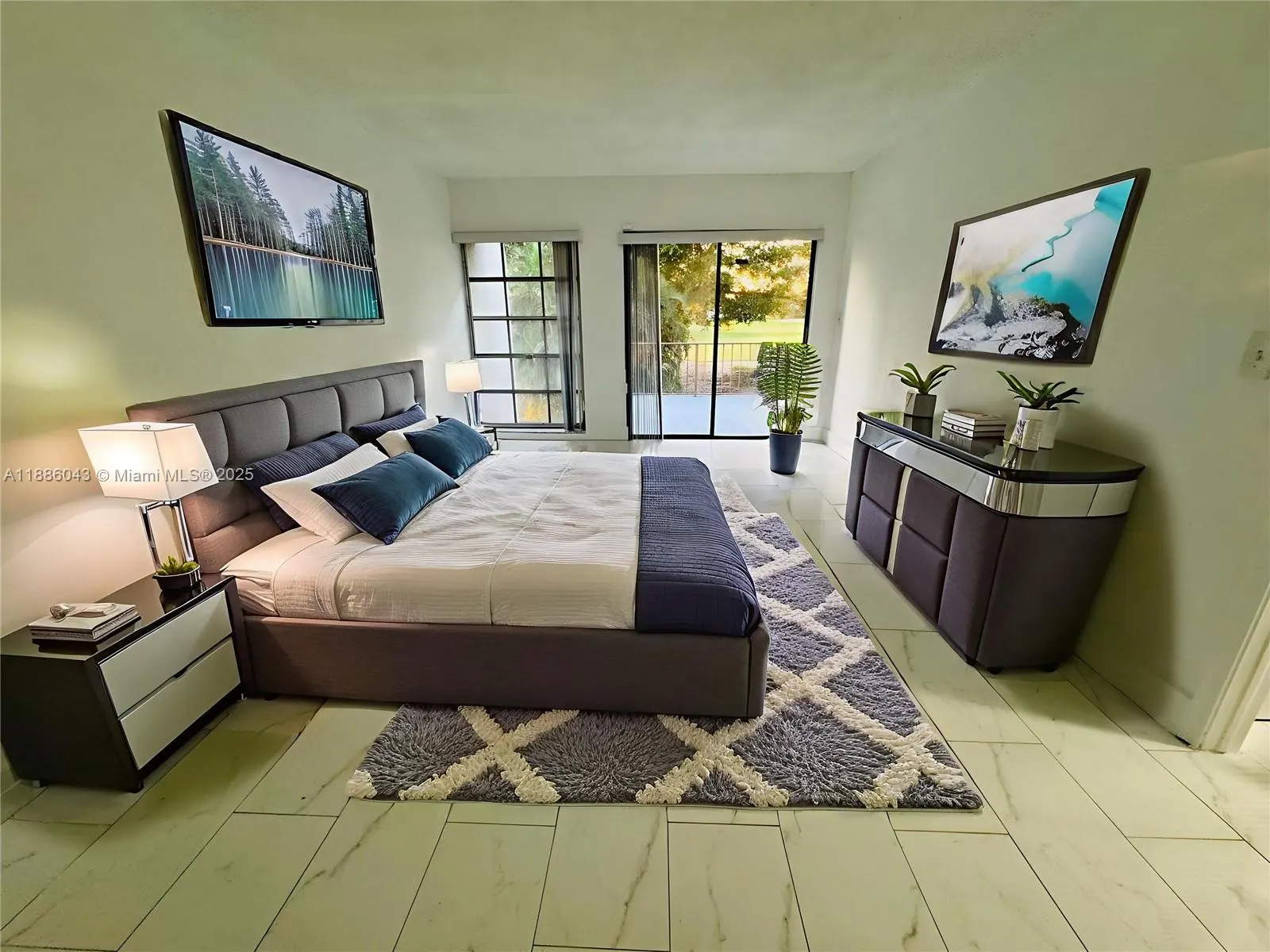 19644 Bobolink Dr