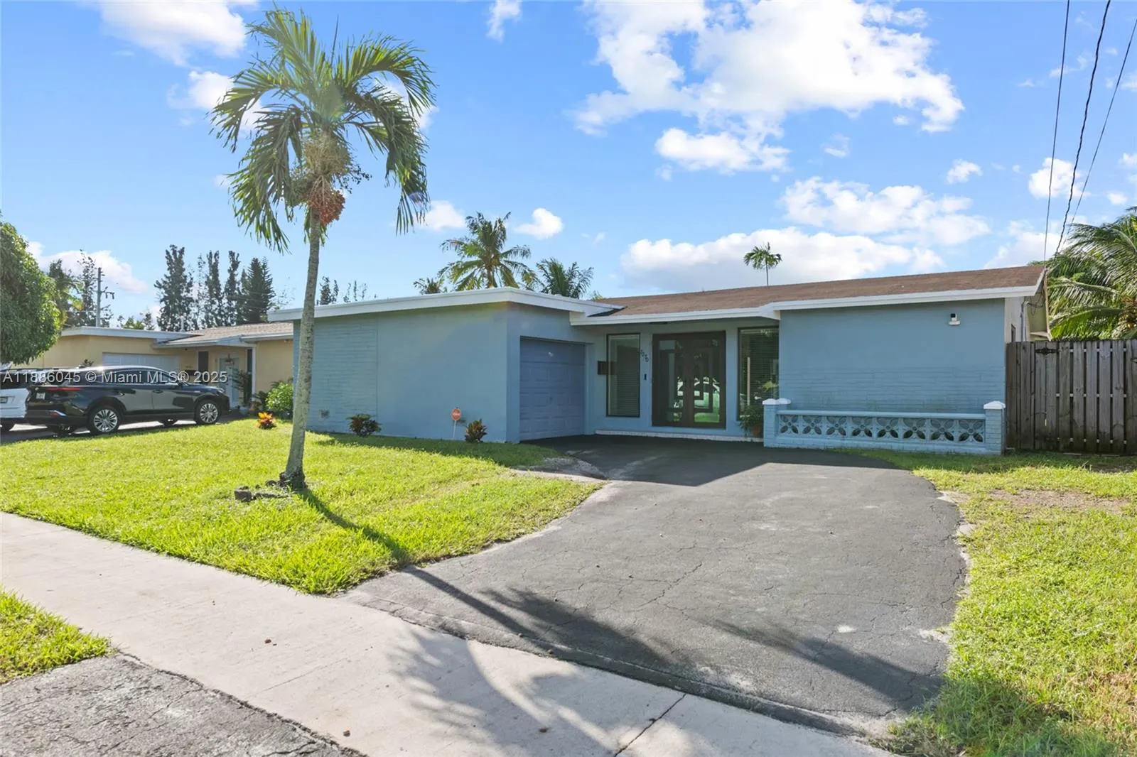 7070 NW 21st St