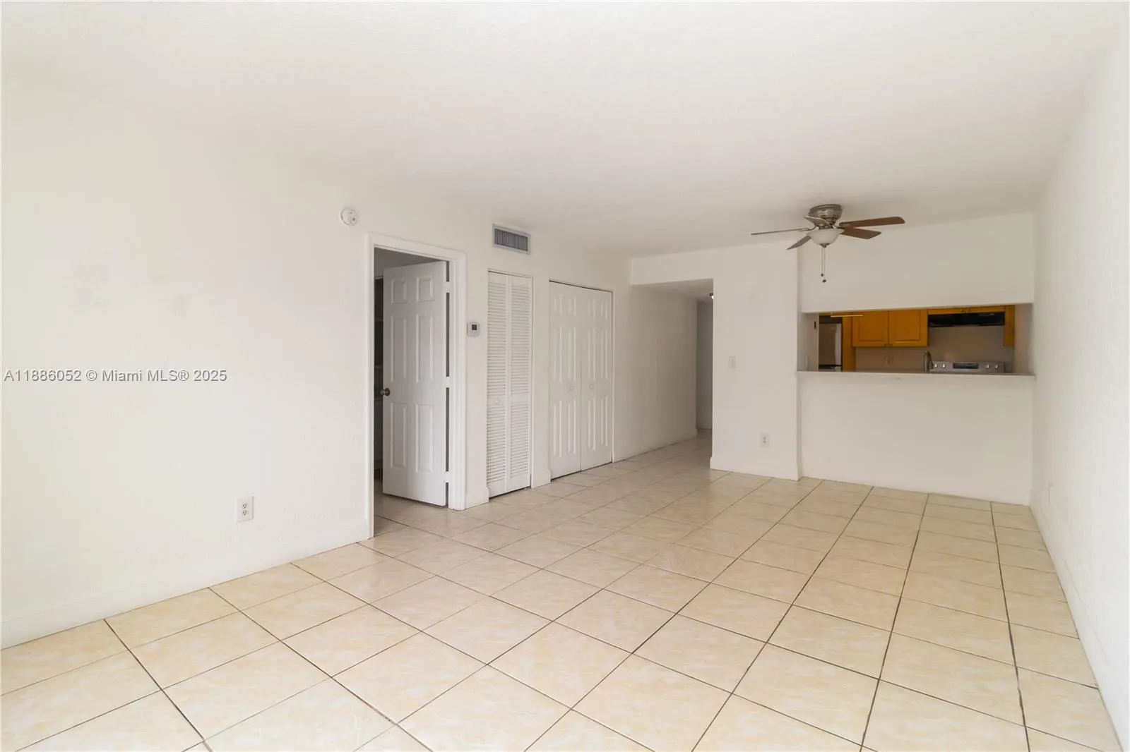 1095 W 77th St, #108