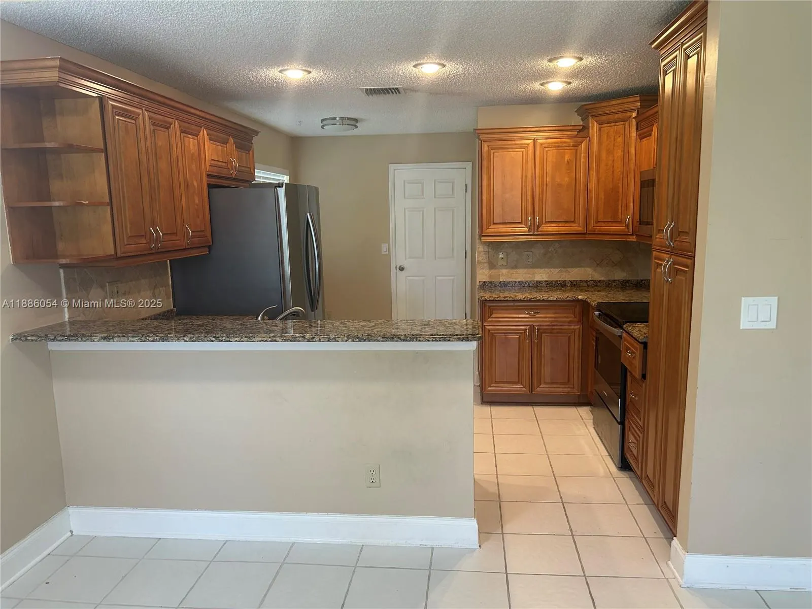 2939 Myrtle Oak Cir