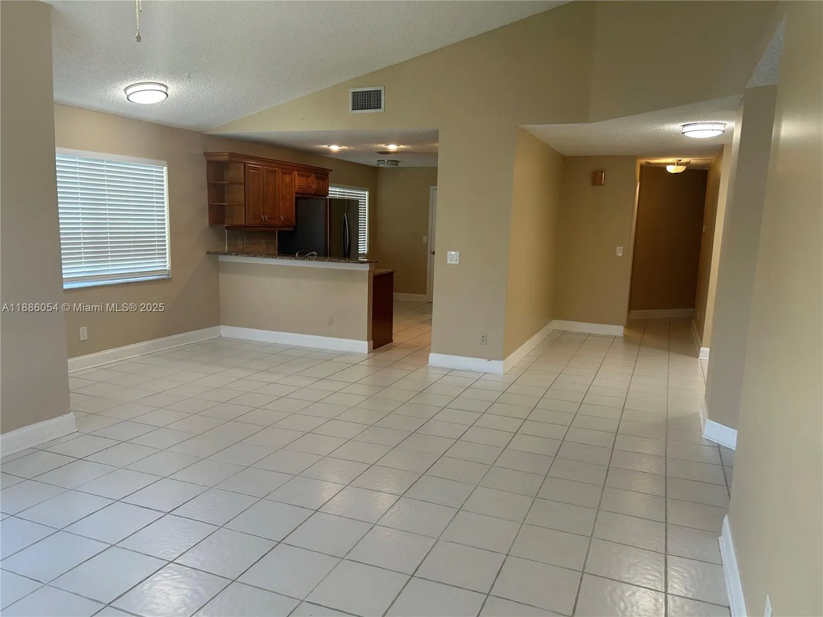 2939 Myrtle Oak Cir