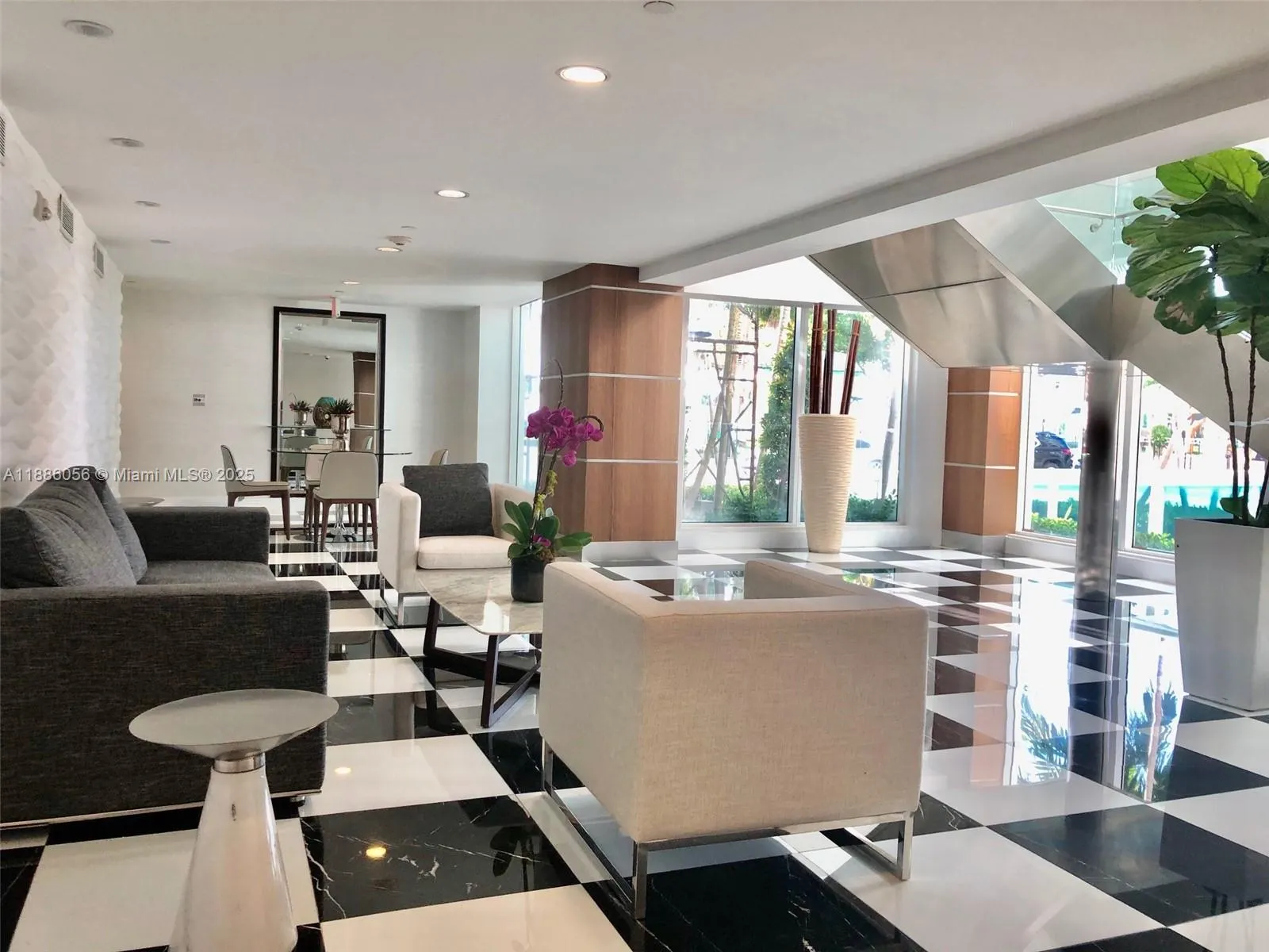 1800 N BAYSHORE DR, #1715