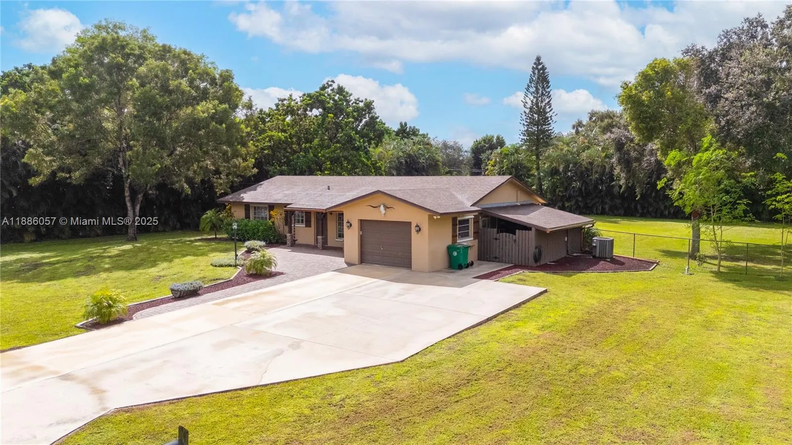 14300 SW 29th Ct