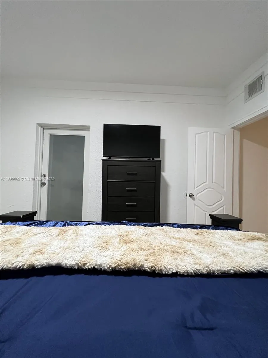 1680 NW 22nd Ct