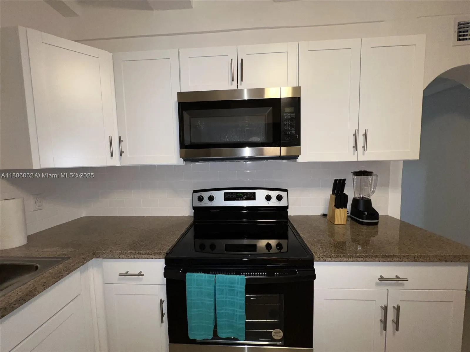 1680 NW 22nd Ct