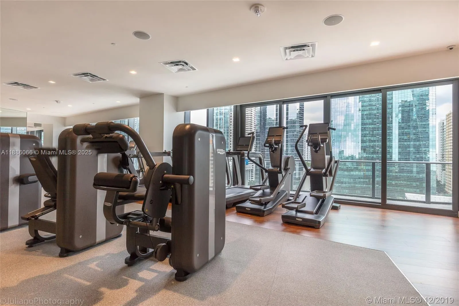 1300 S Miami Ave, #2208