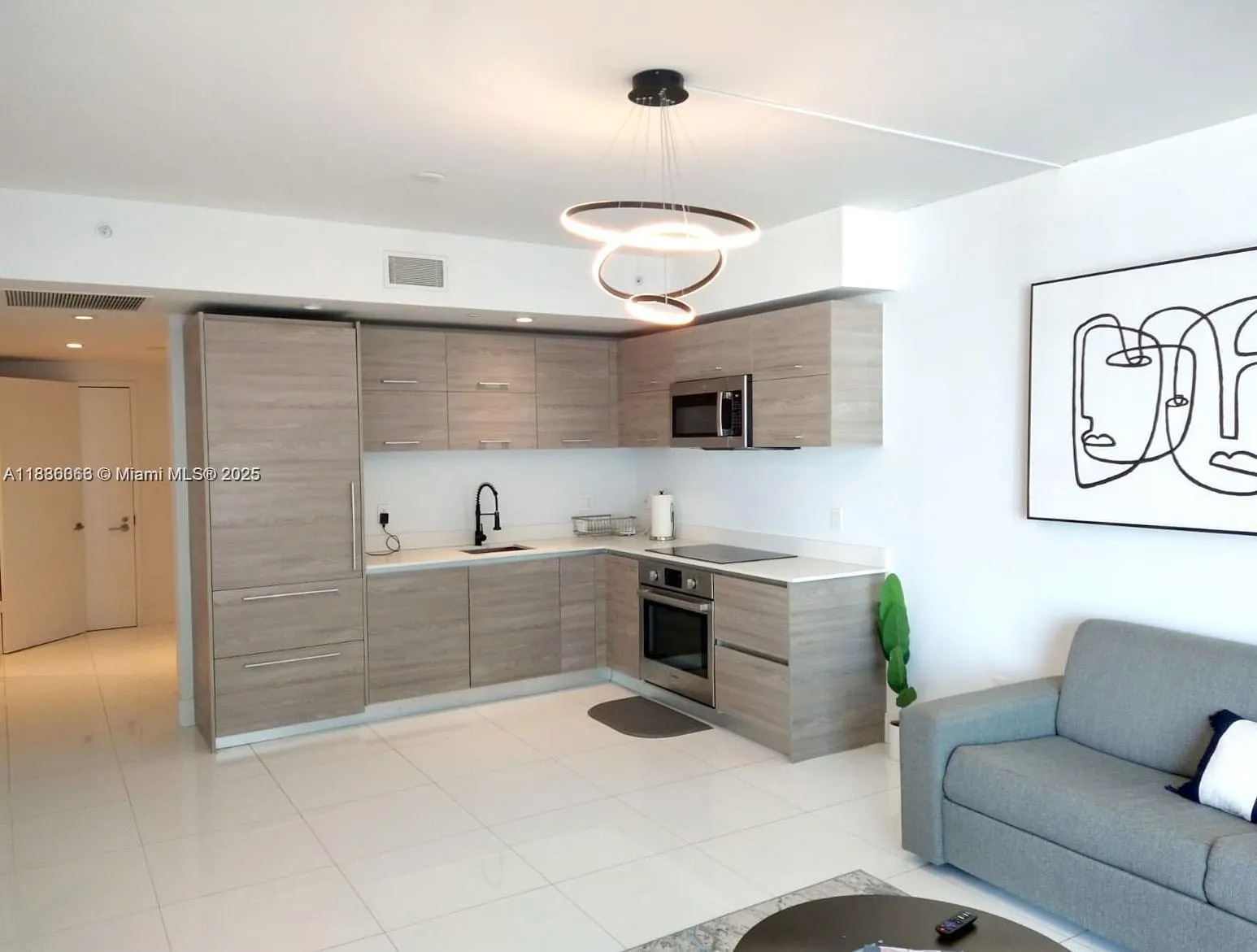 1300 S Miami Ave, #2208