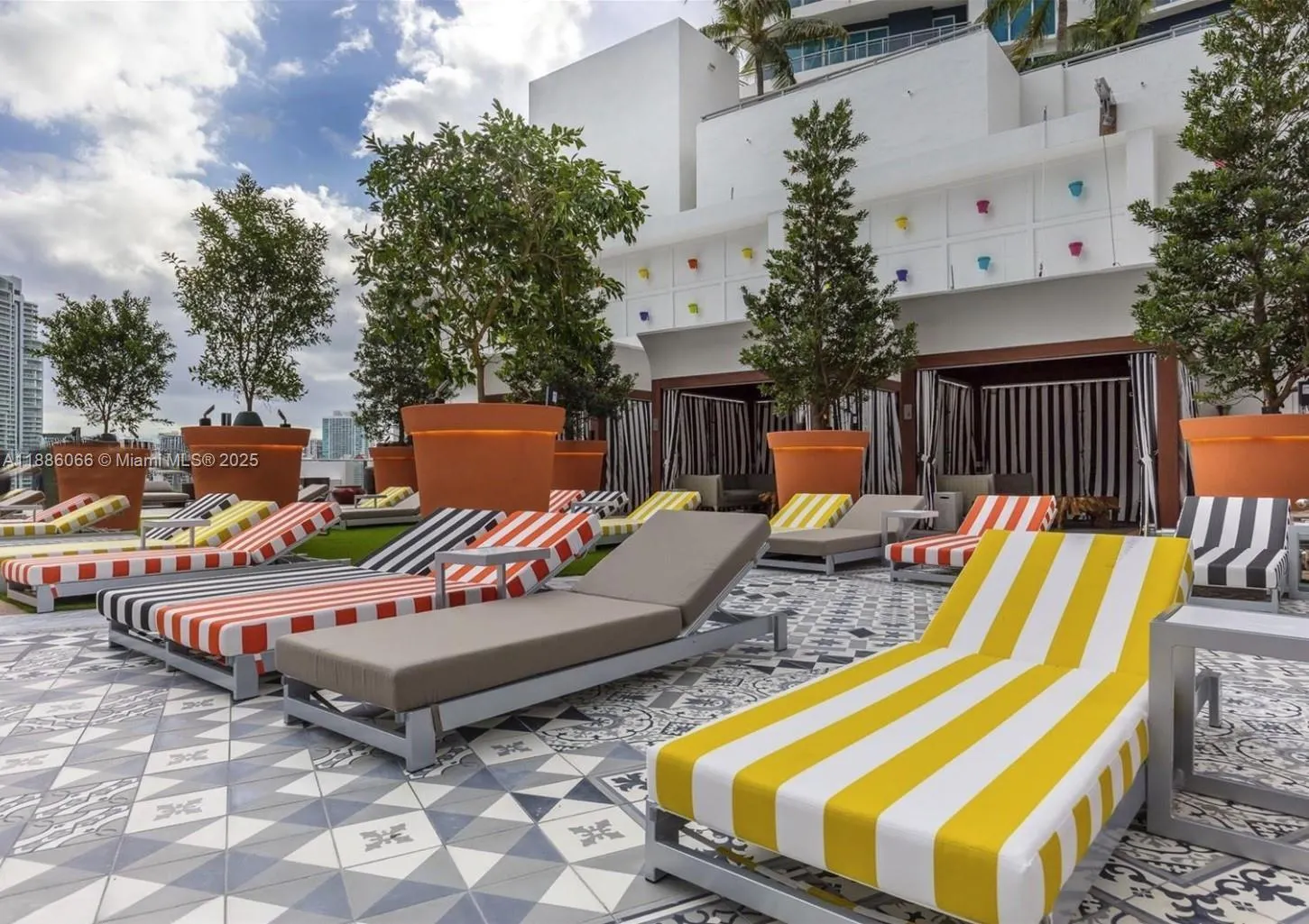 1300 S Miami Ave, #2208