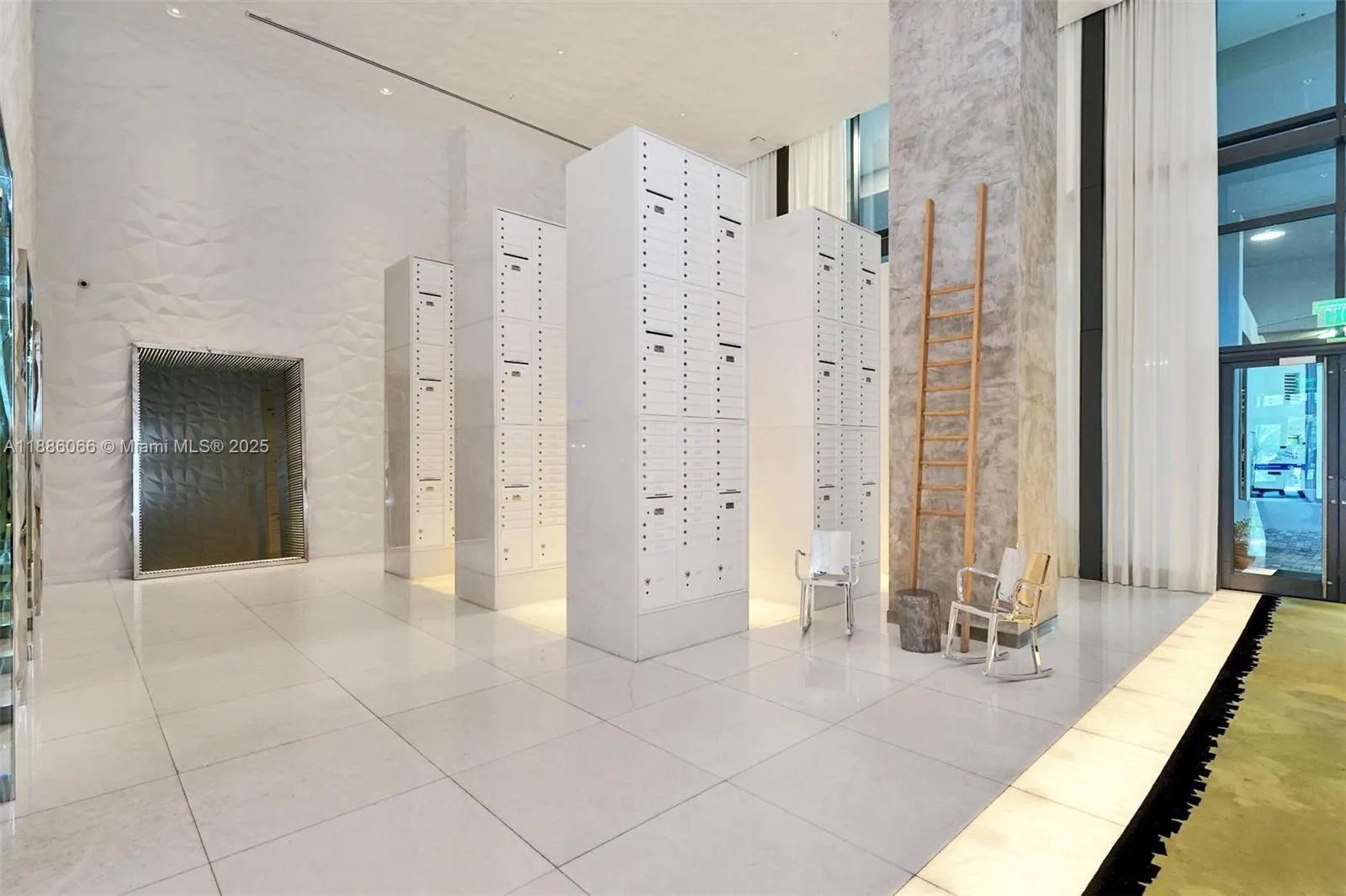 1300 S Miami Ave, #2208