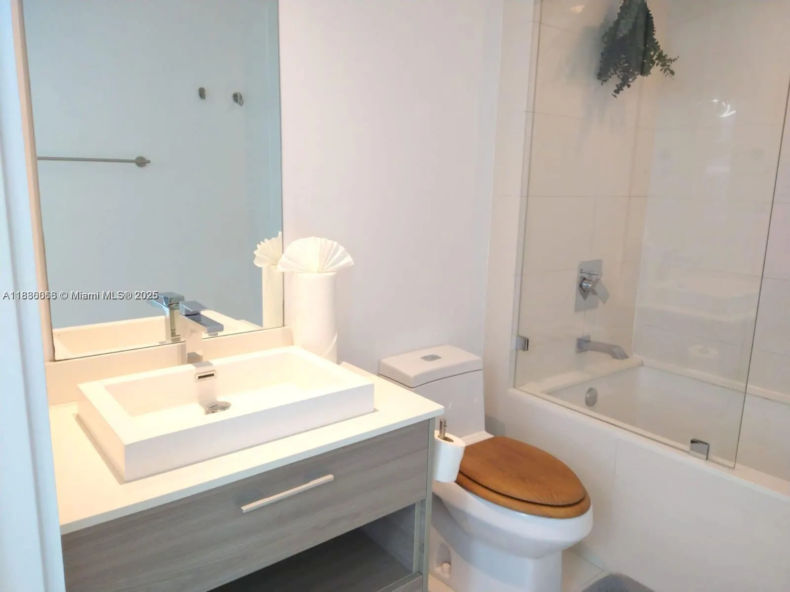 1300 S Miami Ave, #2208