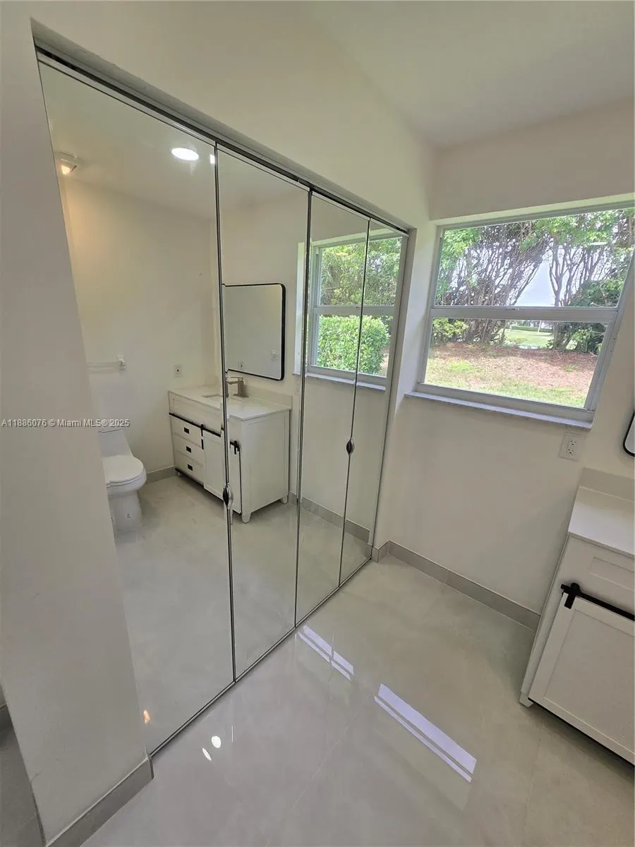 600 SW 8th Pl