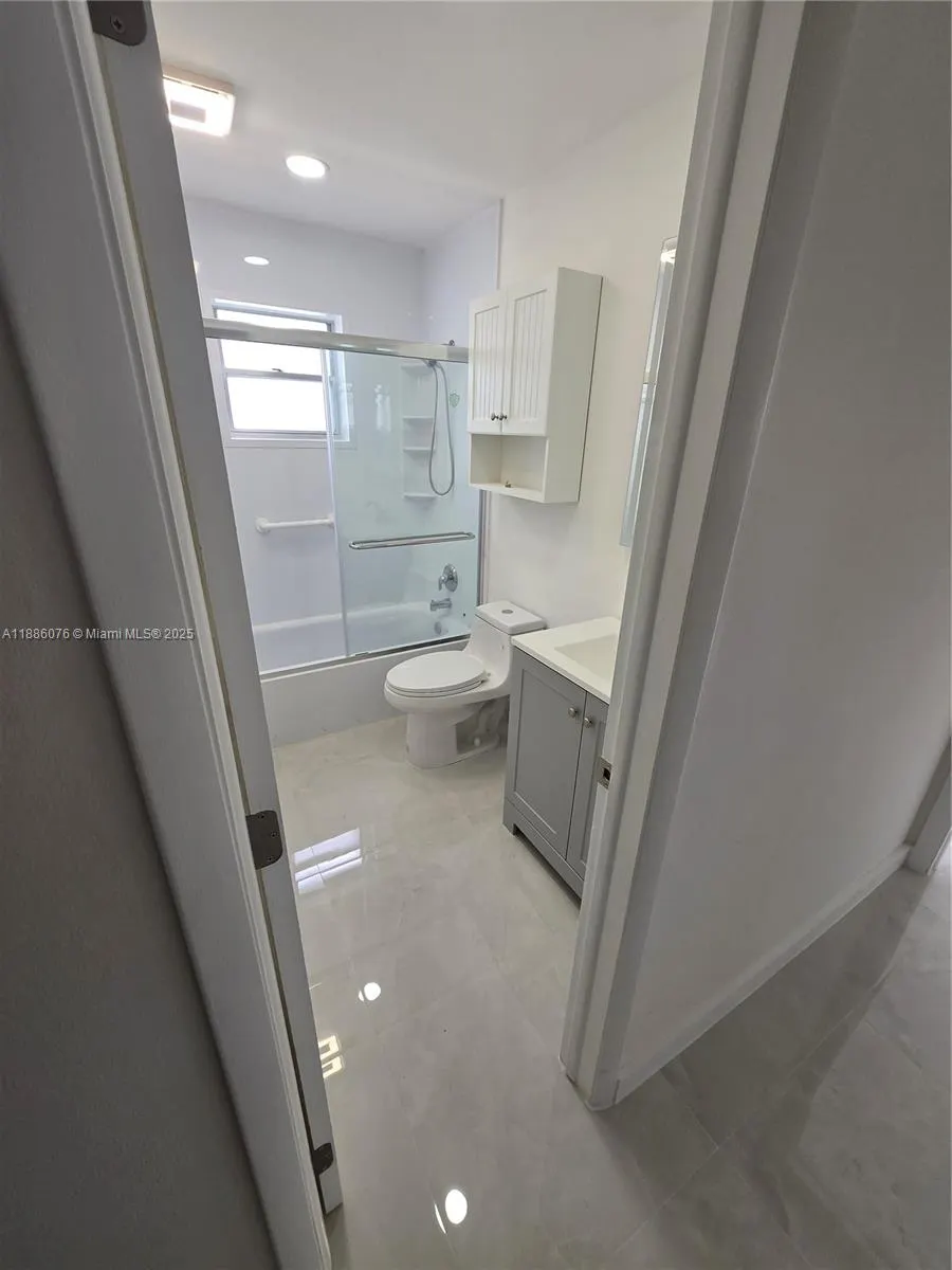 600 SW 8th Pl