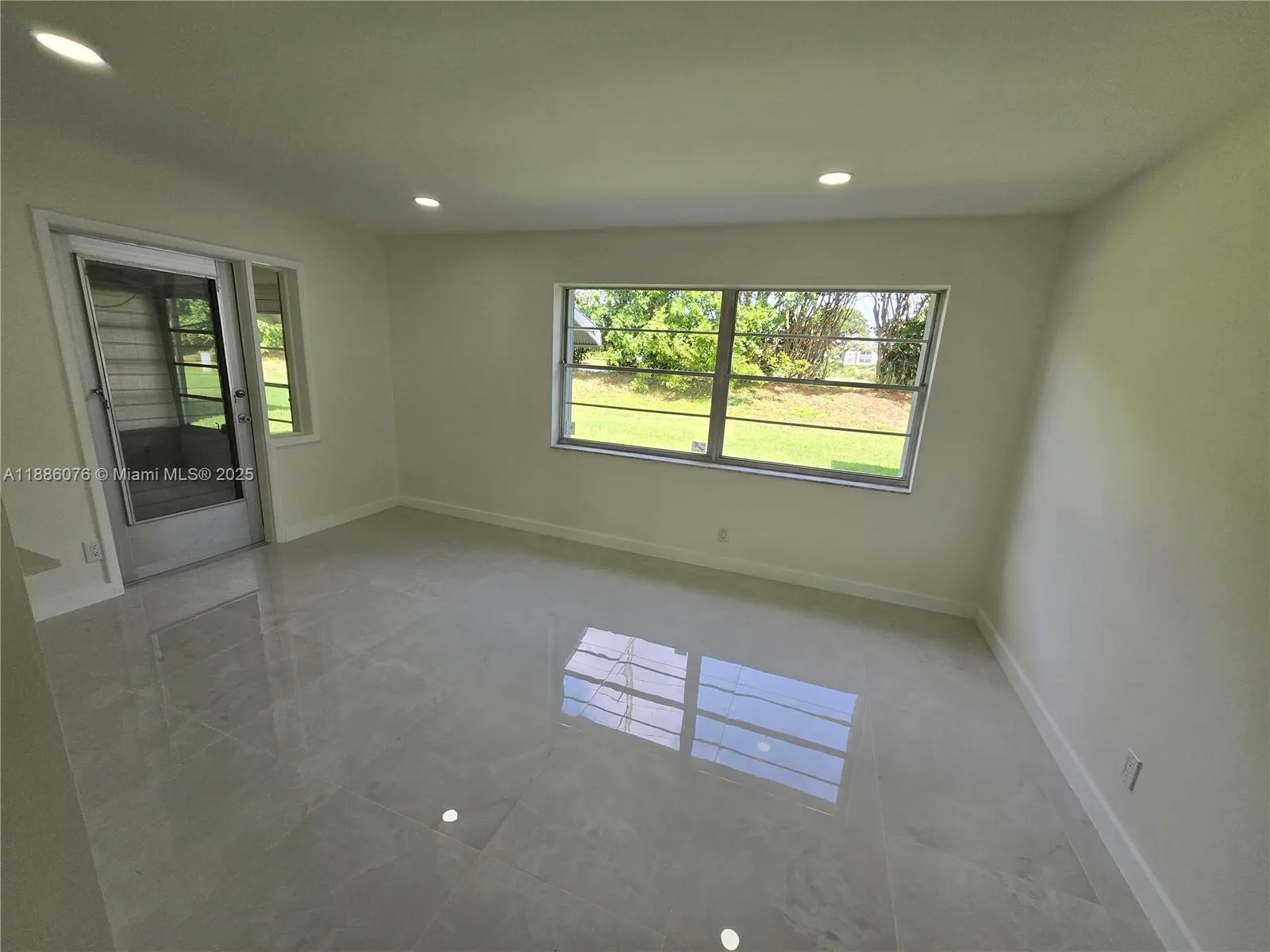 600 SW 8th Pl