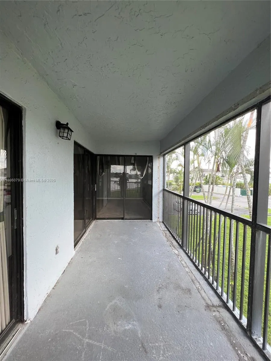 809 Hamilton Dr, #809A