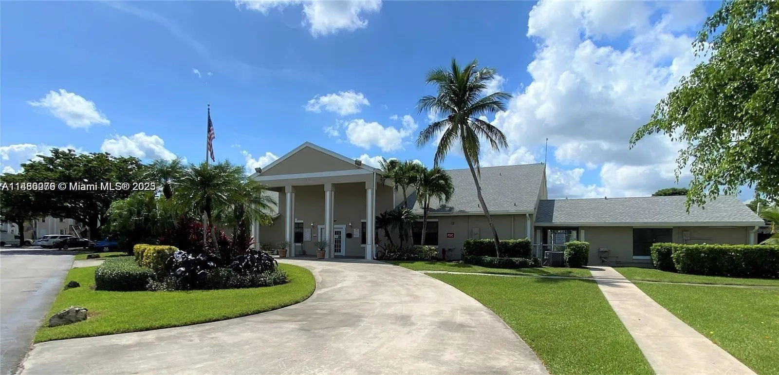 809 Hamilton Dr, #809A
