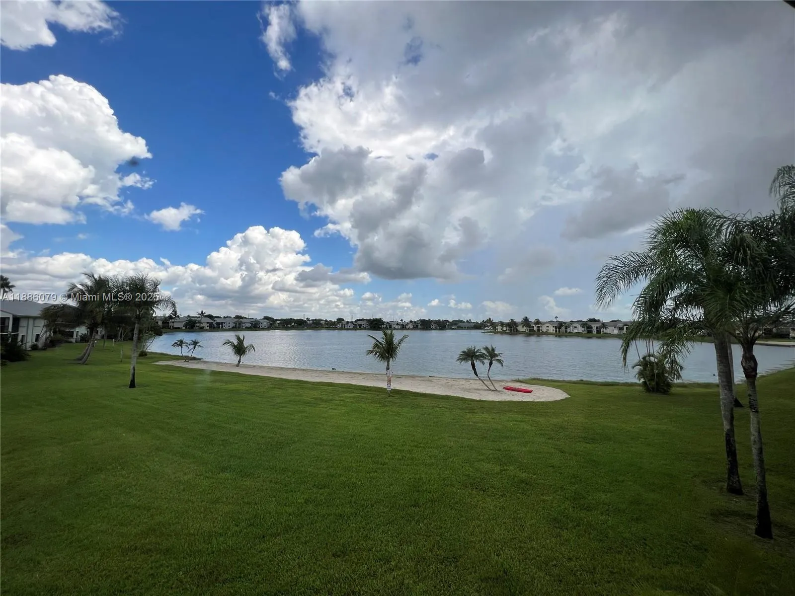 809 Hamilton Dr, #809A