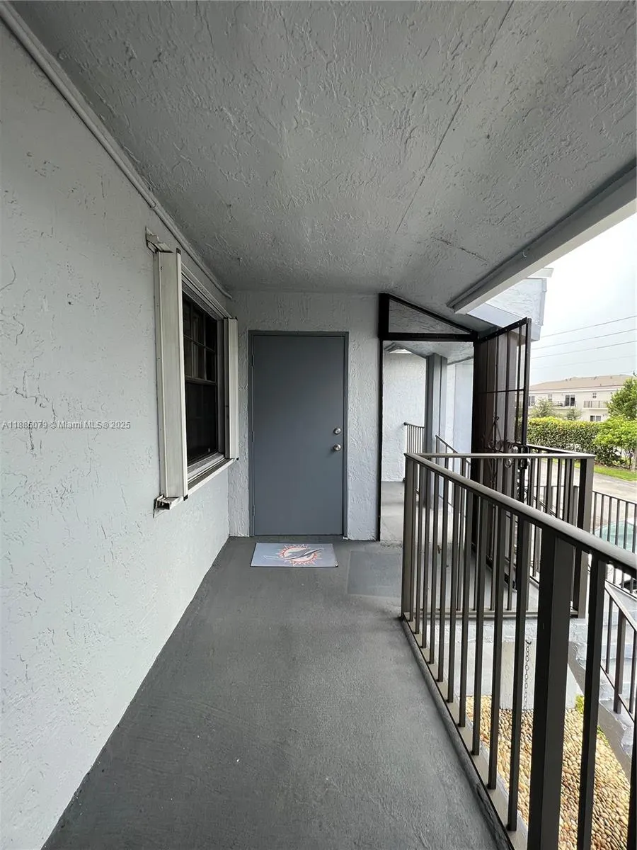809 Hamilton Dr, #809A