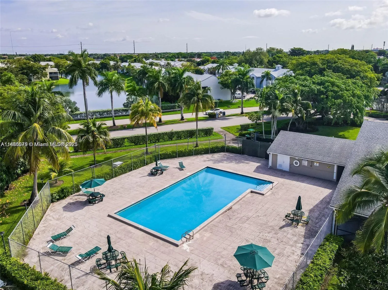 809 Hamilton Dr, #809A