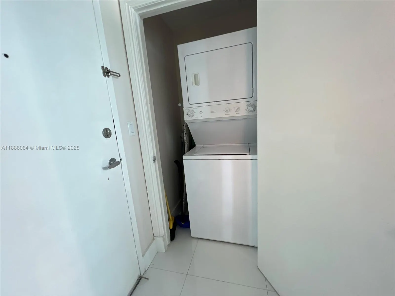 6515 Collins Ave, #1801