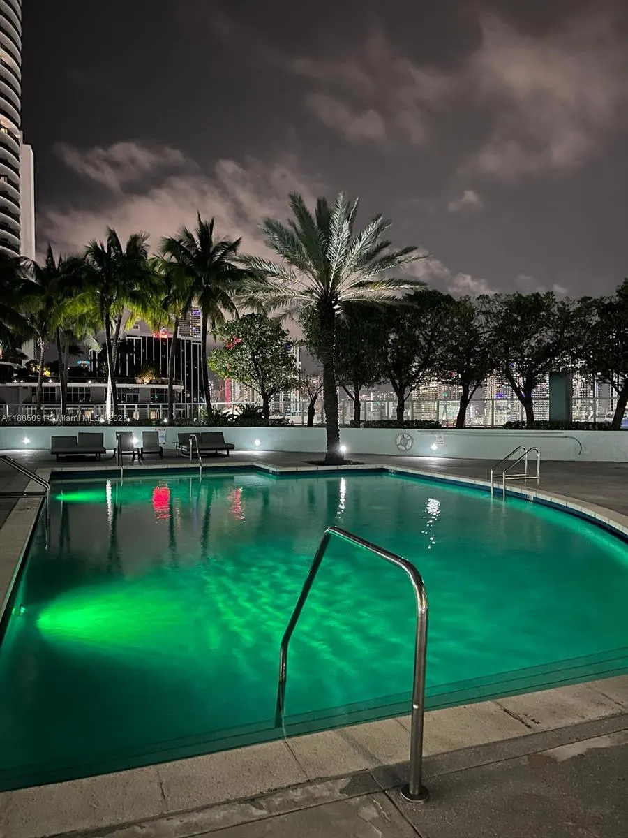 1900 N Bayshore Dr, #2804