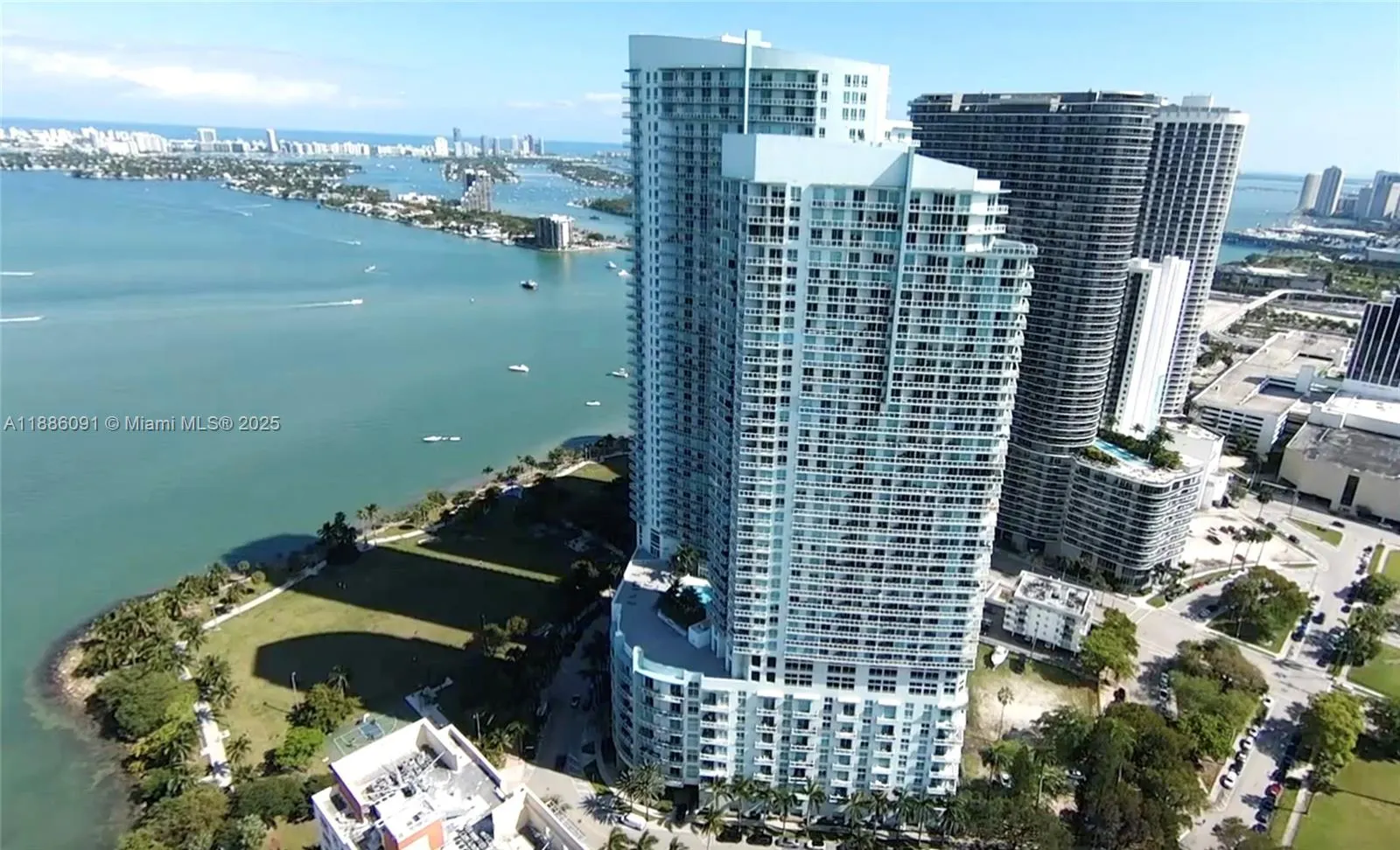 1900 N Bayshore Dr, #2804