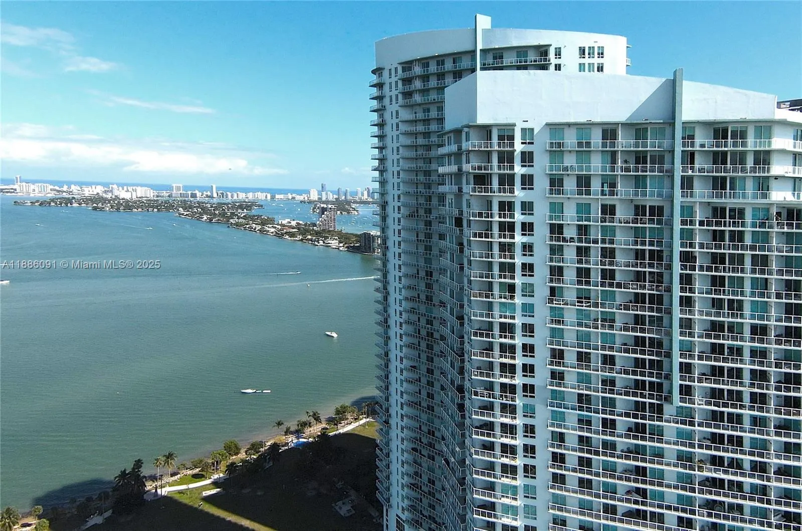 1900 N Bayshore Dr, #2804