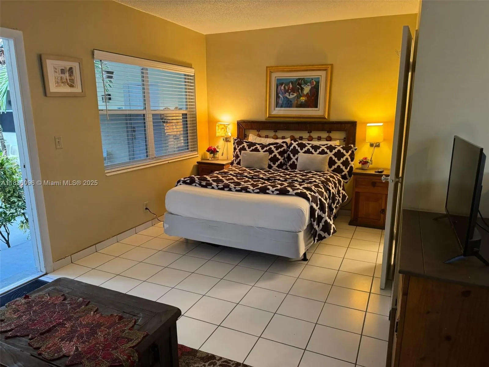 3405 N Ocean Dr, #19