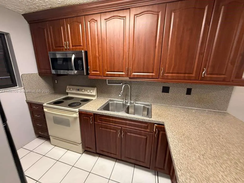 6055 W 19th Ave, #215