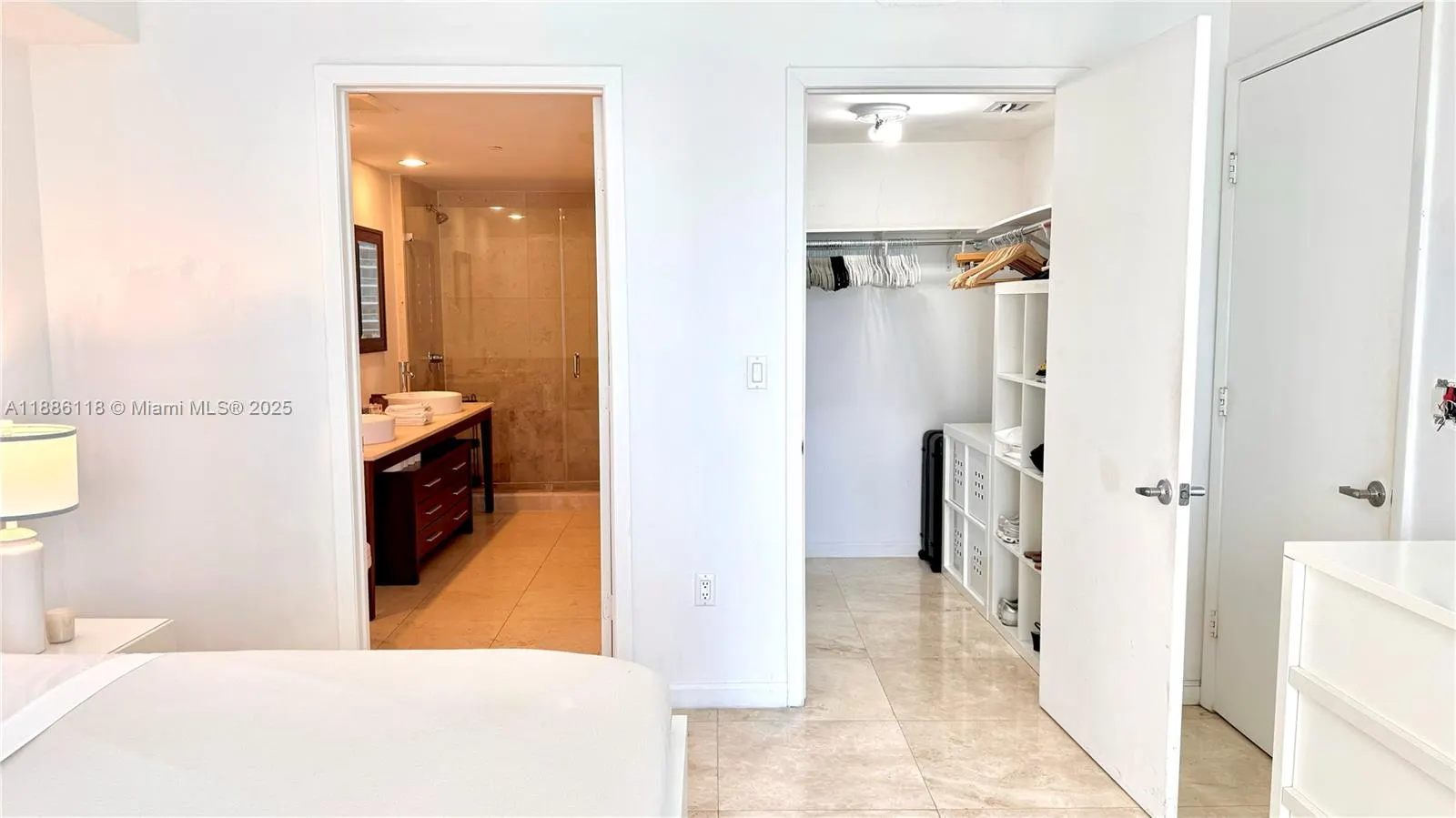 475 Brickell Ave, #2512