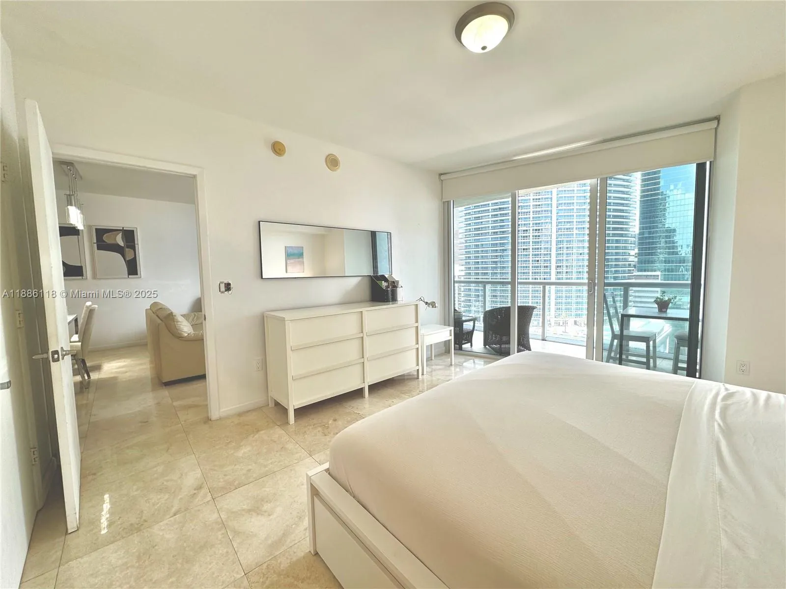 475 Brickell Ave, #2512