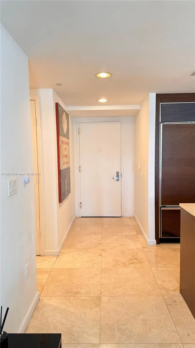 475 Brickell Ave, #2512