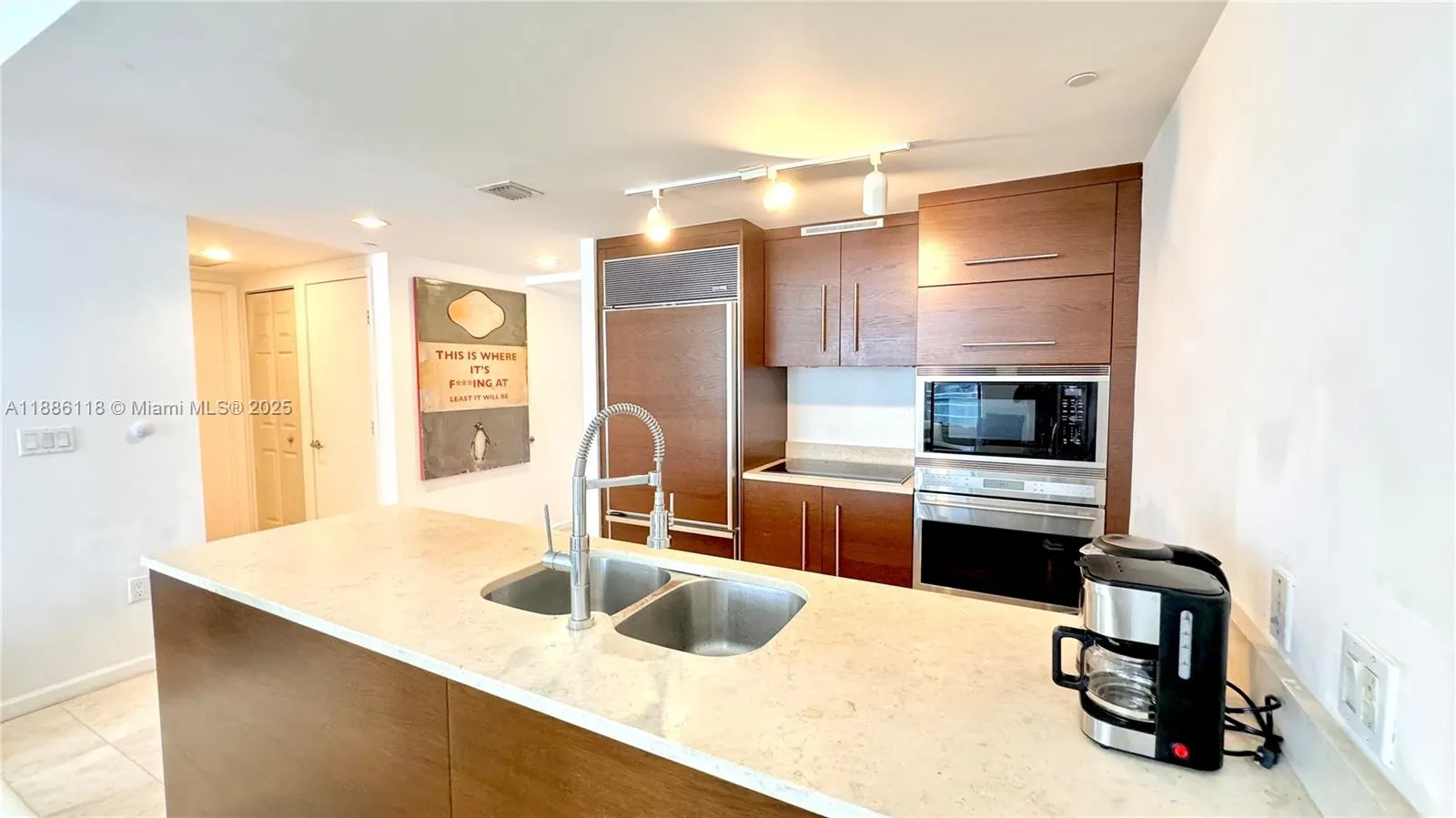 475 Brickell Ave, #2512