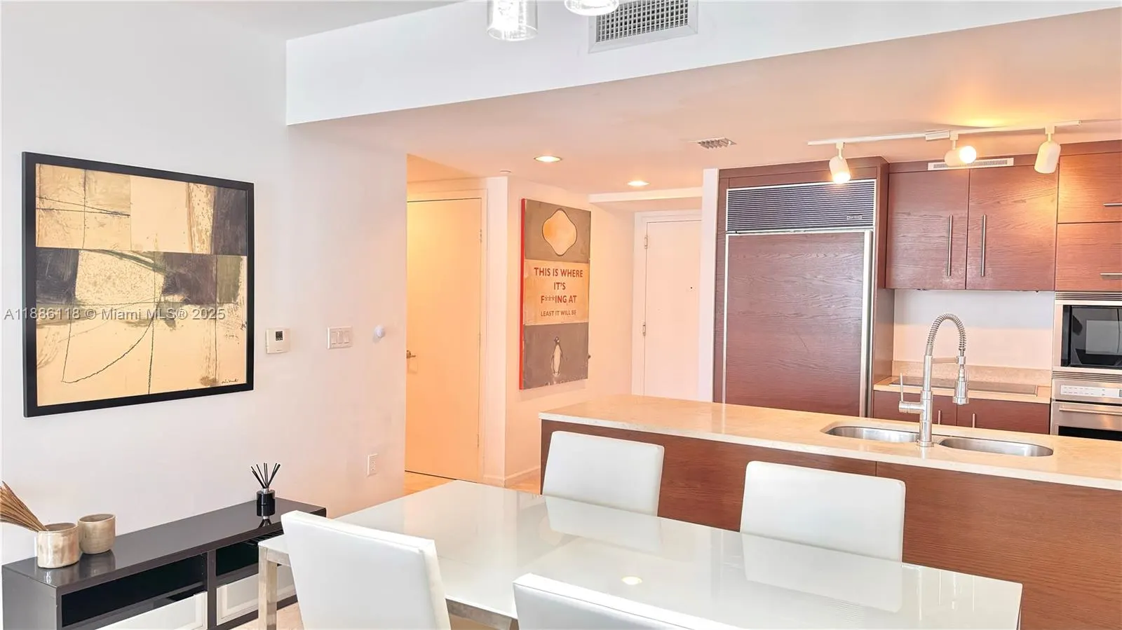 475 Brickell Ave, #2512