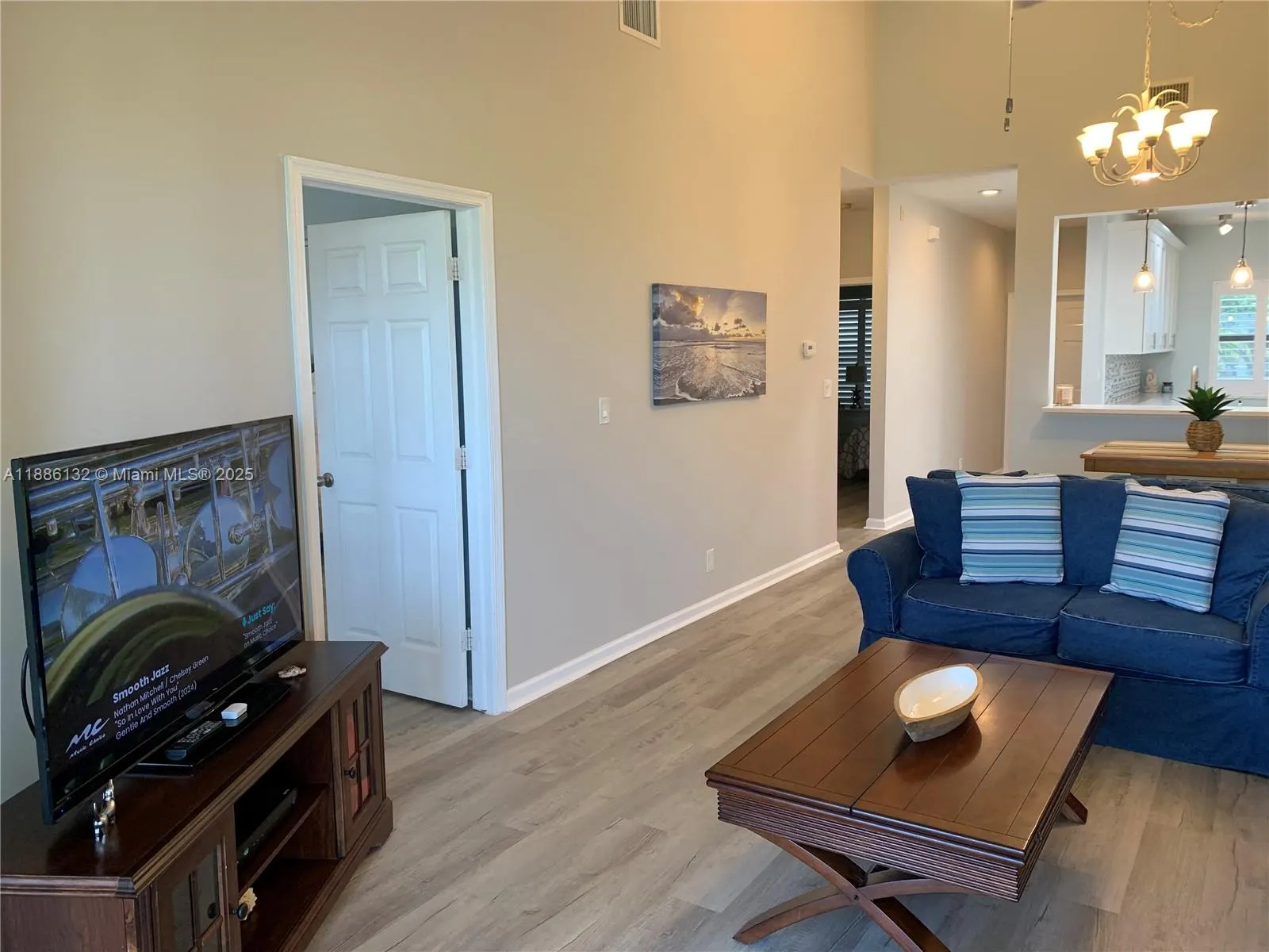 6082 SE Landing Way, #10