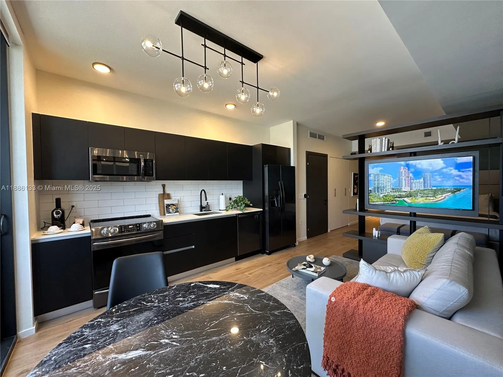 398 NE 5th St, #3008