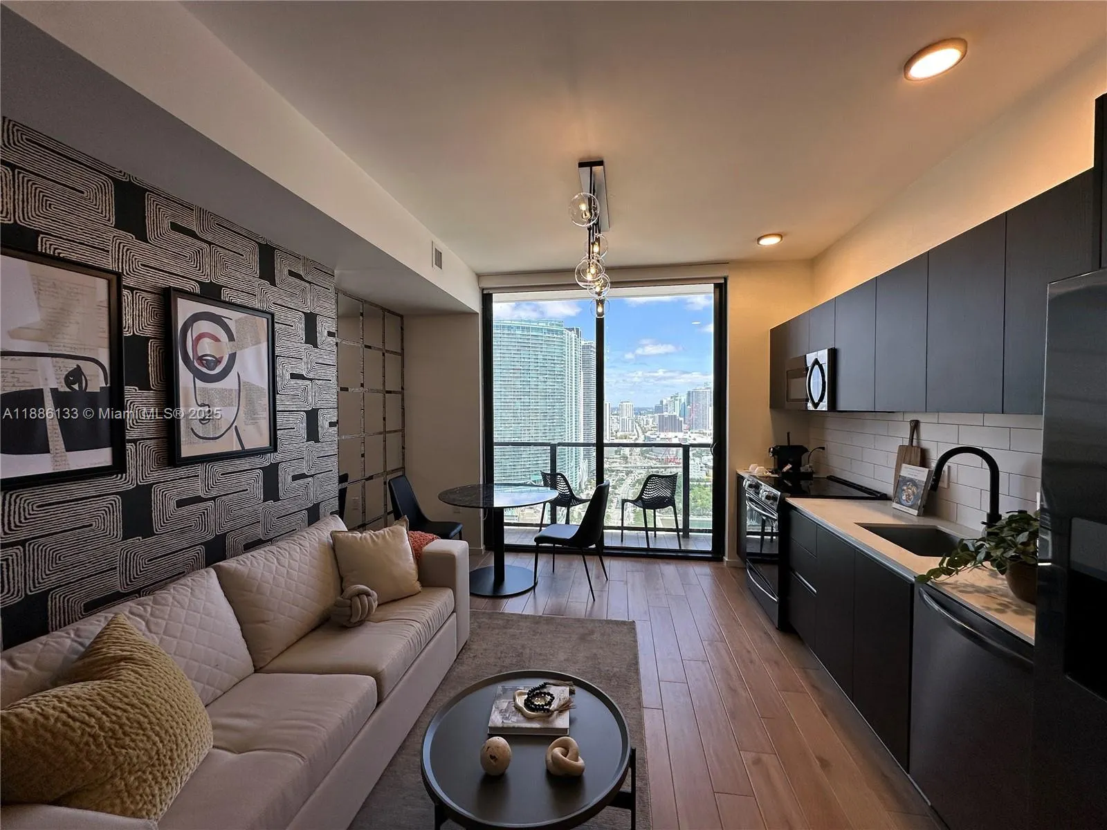398 NE 5th St, #3008