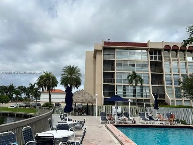 2101 Atlantic Shores Blvd, #504