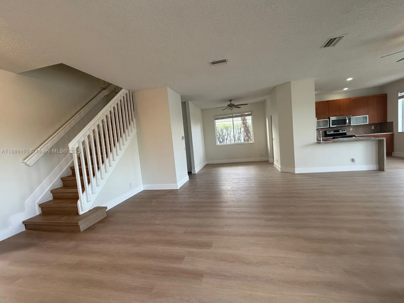 4249 Magnolia Ridge Dr