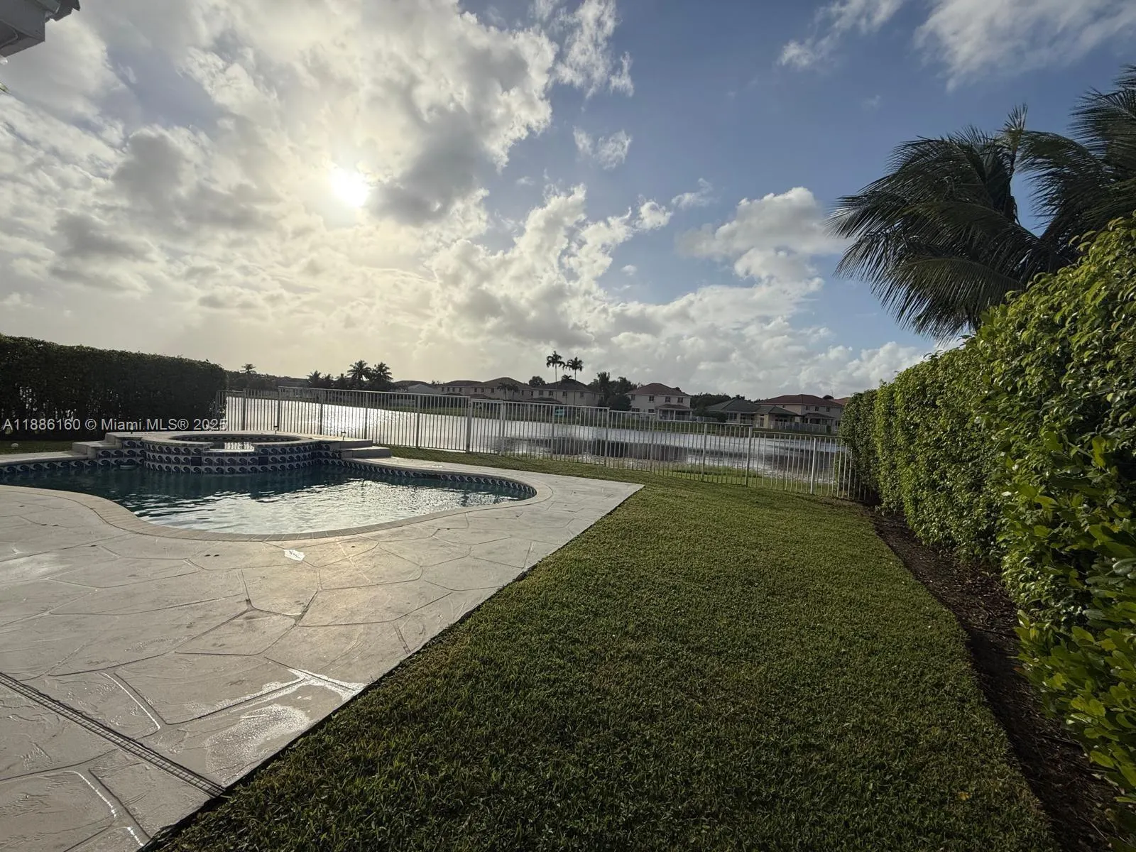 4249 Magnolia Ridge Dr