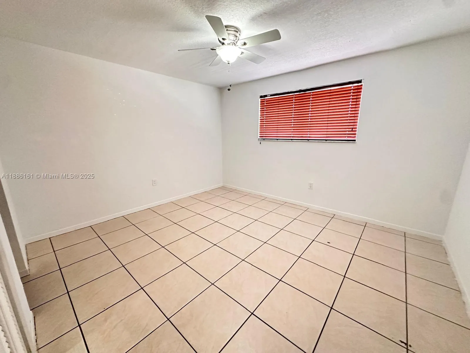 1380 W 41st St, #201