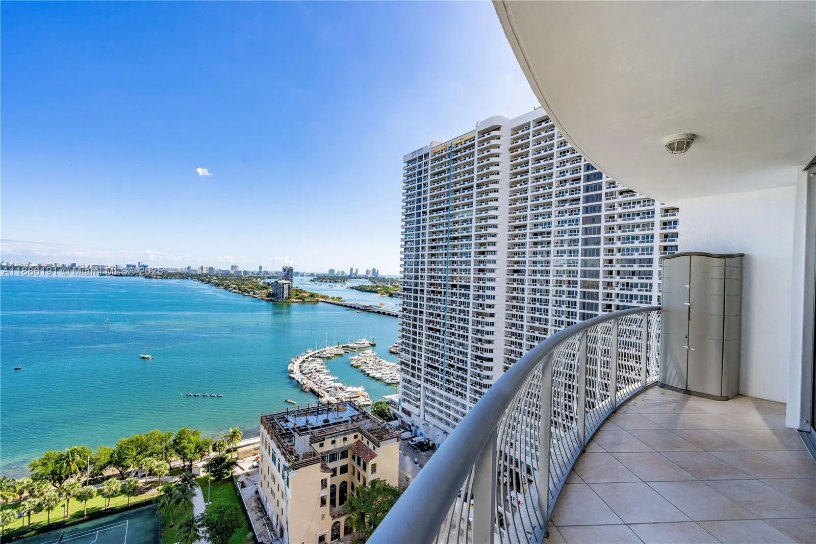 1750 N Bayshore Dr, #2301
