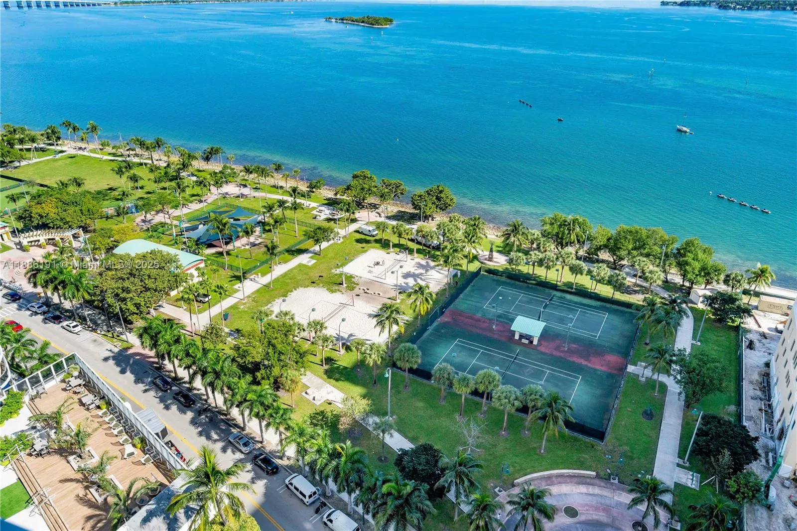1750 N Bayshore Dr, #2301