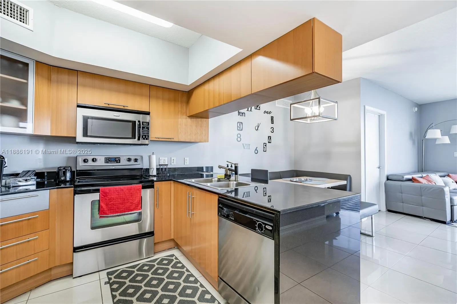 1750 N Bayshore Dr, #2301