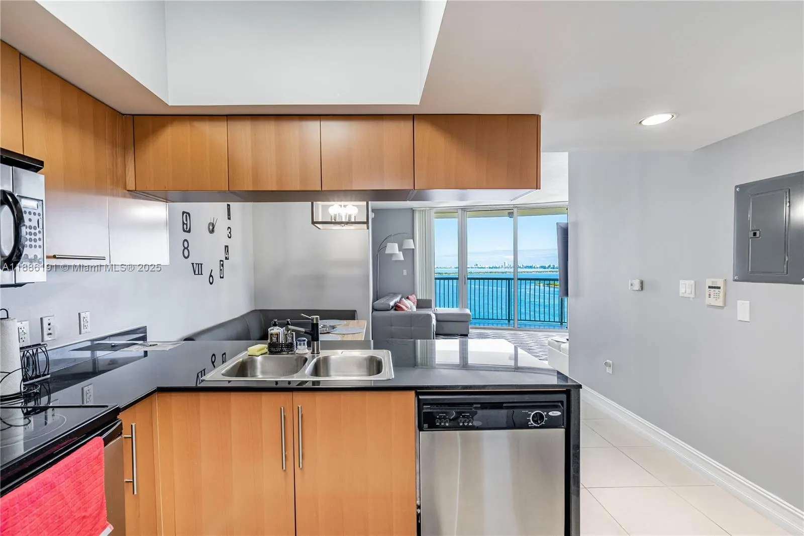 1750 N Bayshore Dr, #2301