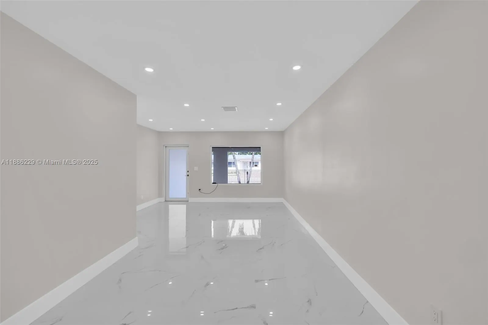 10321 NW 32nd Pl