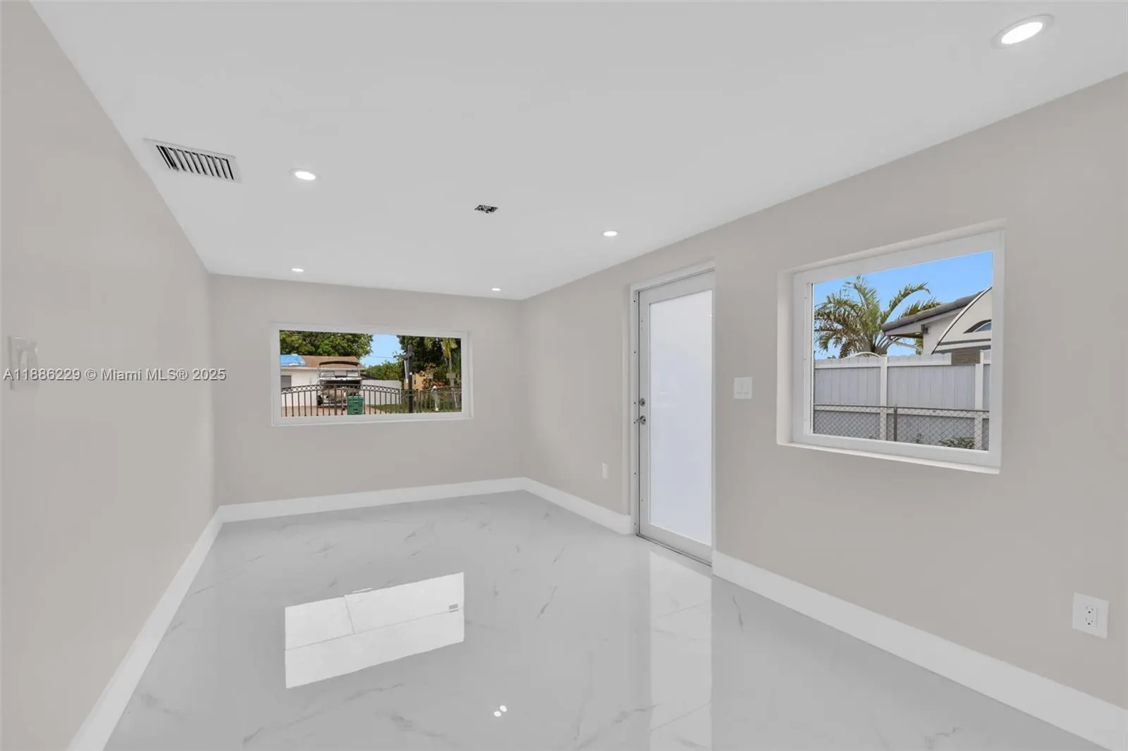10321 NW 32nd Pl