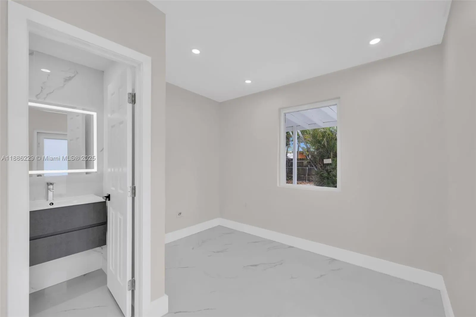 10321 NW 32nd Pl