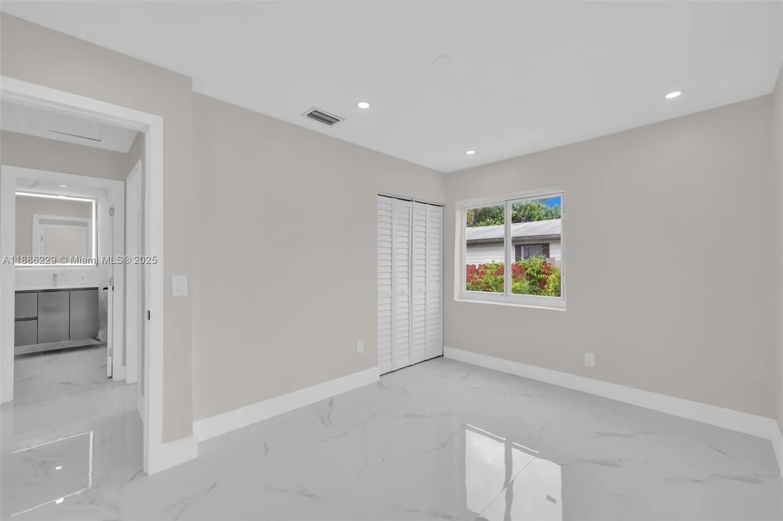 10321 NW 32nd Pl