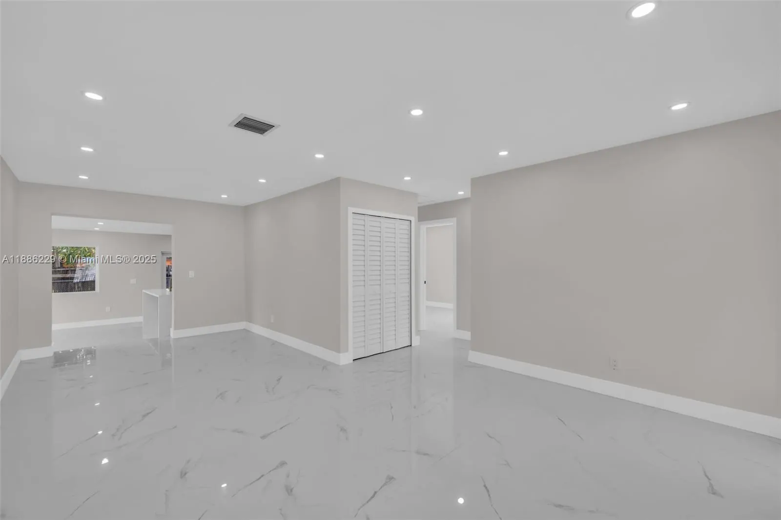 10321 NW 32nd Pl